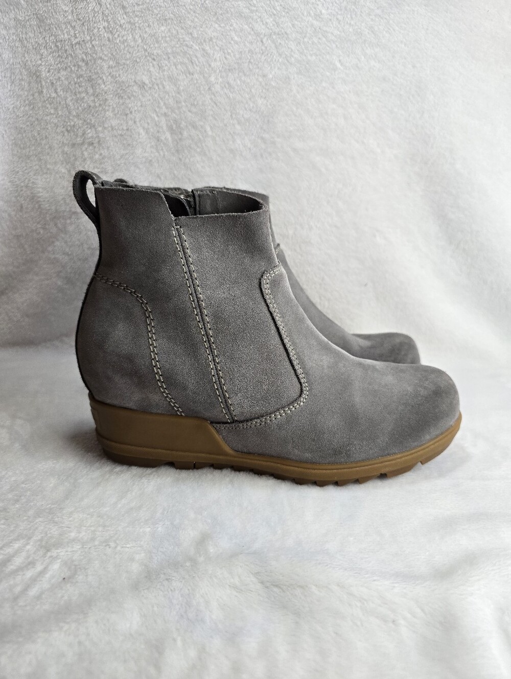 Sorel Women's Evie Gray Suede Wedge Ankle Bootie Waterproof Size 8 M